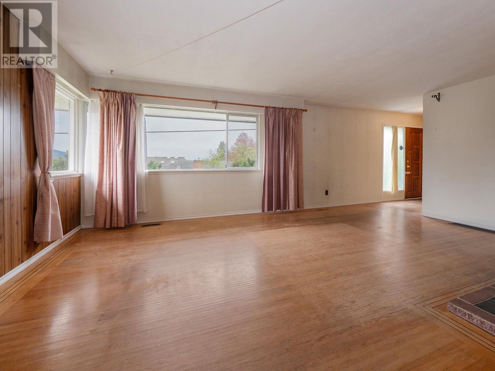 772 O'shea Road, Gibsons, British Columbia  V0N 1V9 - Photo 6 - R2867291