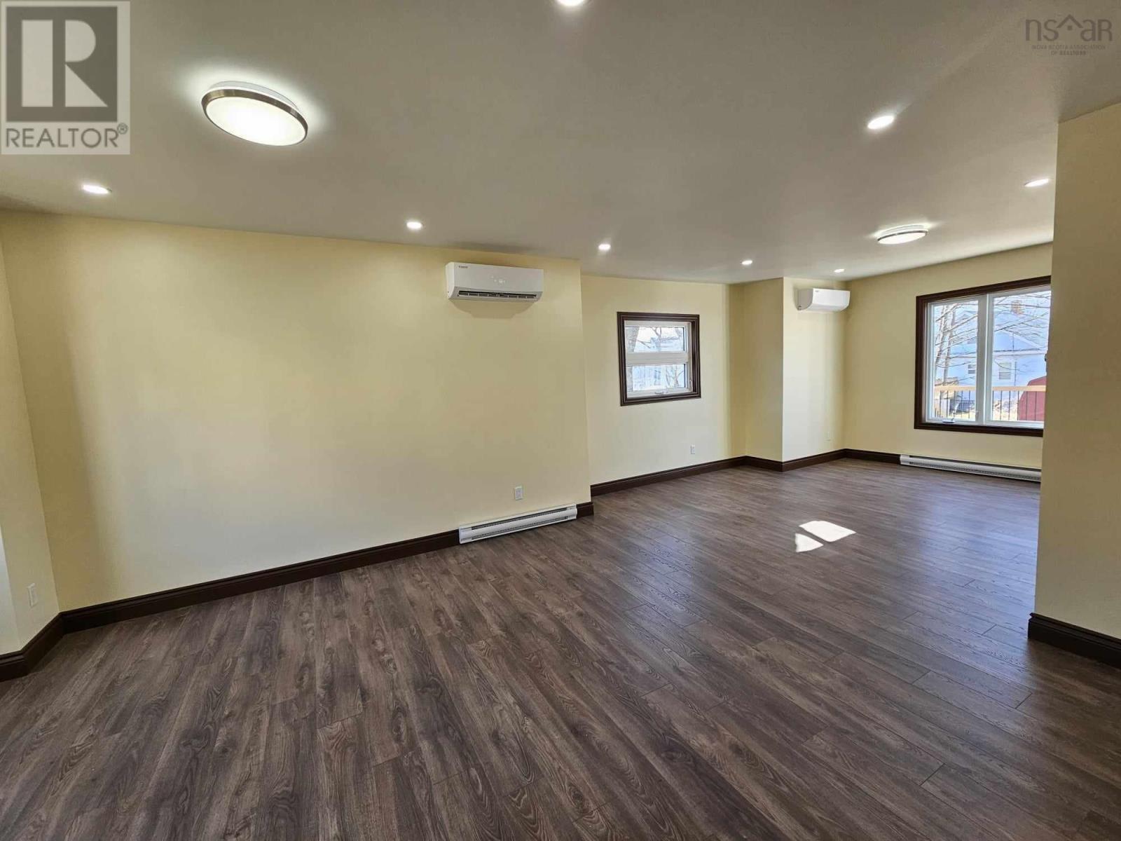 237 Park Street, Sydney, Nova Scotia  B1P 4X1 - Photo 9 - 202406396