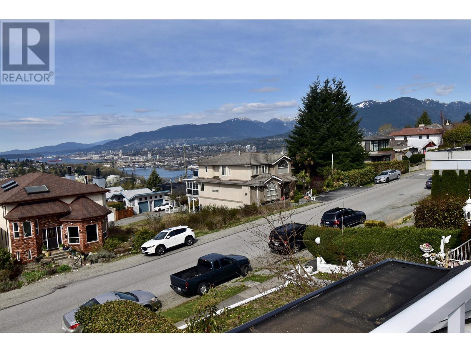 30 N Hythe Avenue, Burnaby, British Columbia  V5B 1G4 - Photo 17 - R2867313