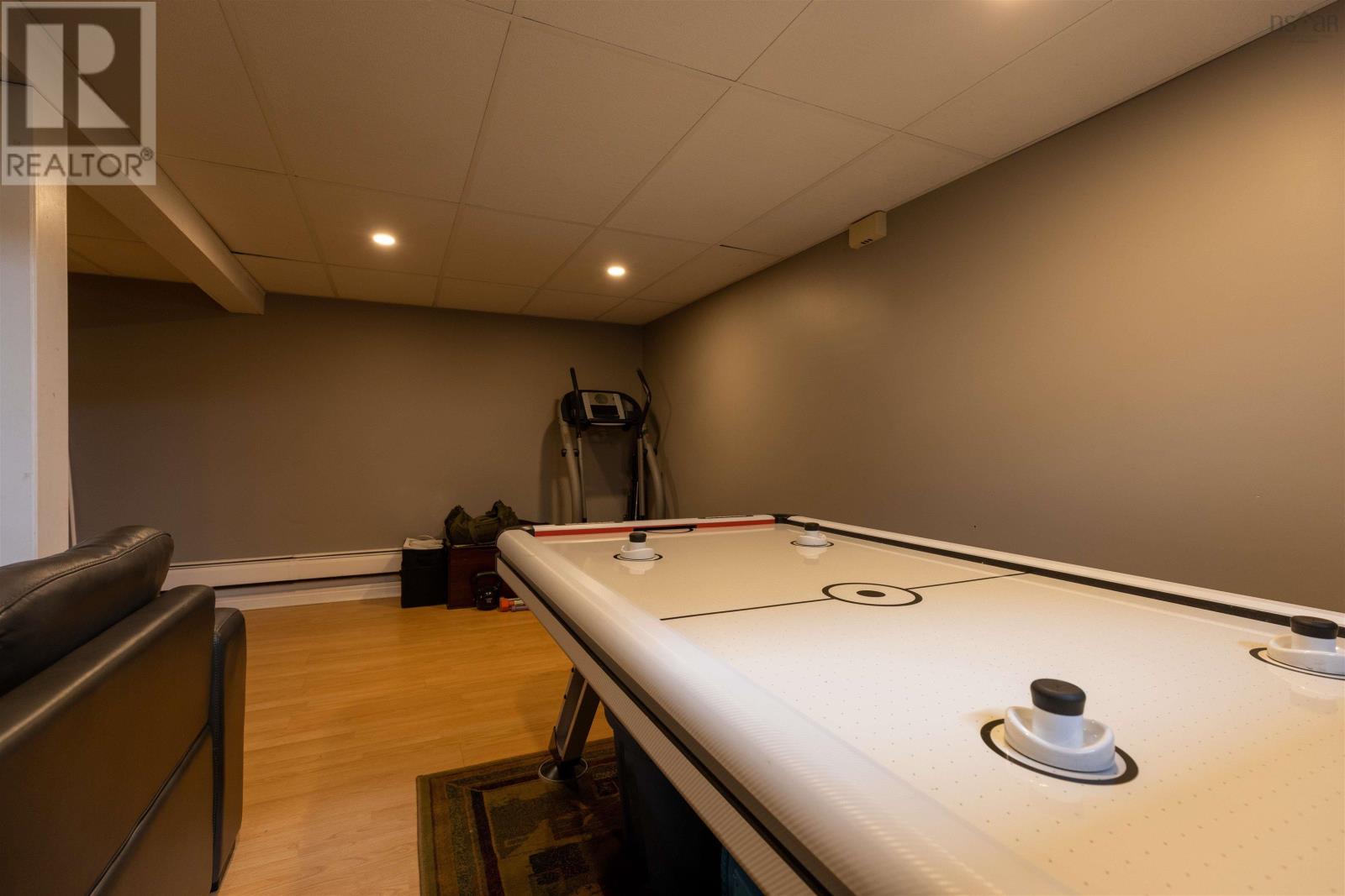 33 Gisborne Street, North Sydney, Nova Scotia  B2A 2E1 - Photo 26 - 202406405