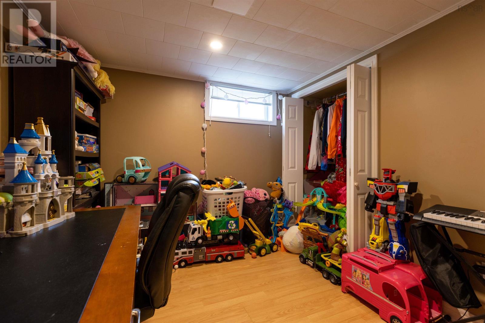 33 Gisborne Street, North Sydney, Nova Scotia  B2A 2E1 - Photo 28 - 202406405