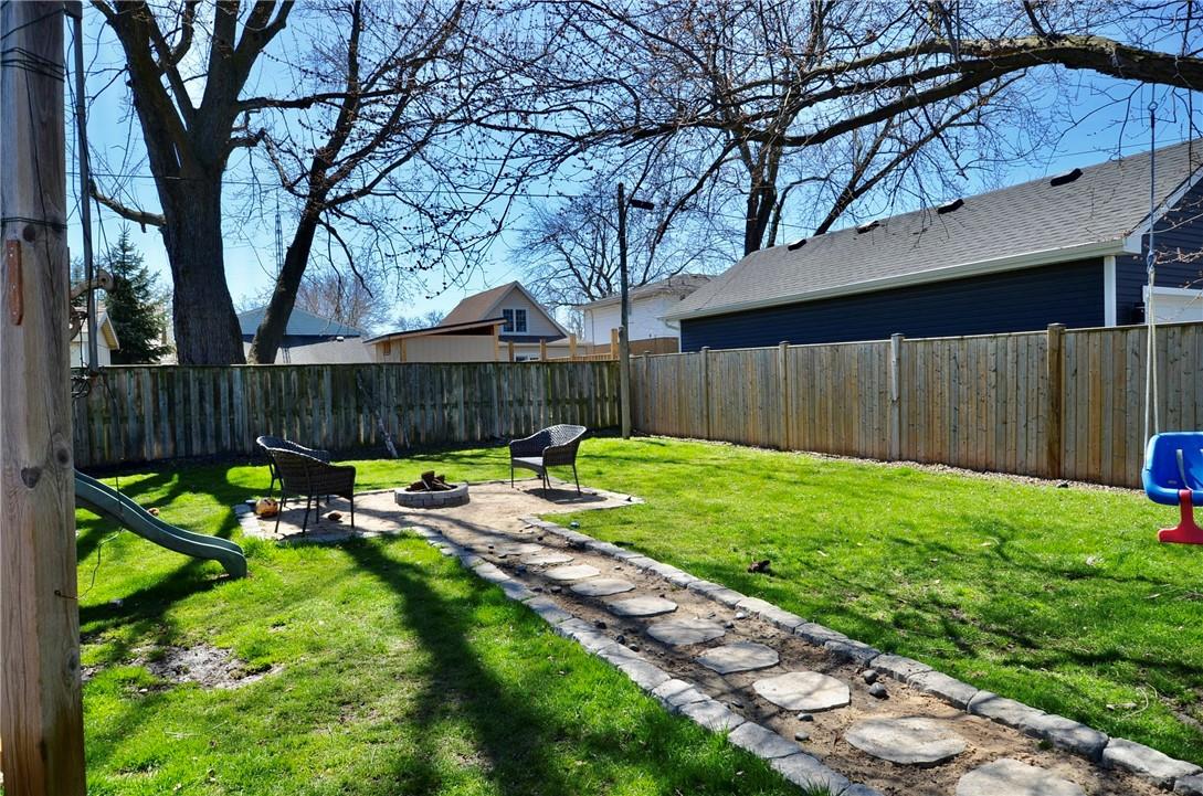 20 Parkwood Drive, St. Catharines, Ontario  L2P 1H2 - Photo 2 - H4189321