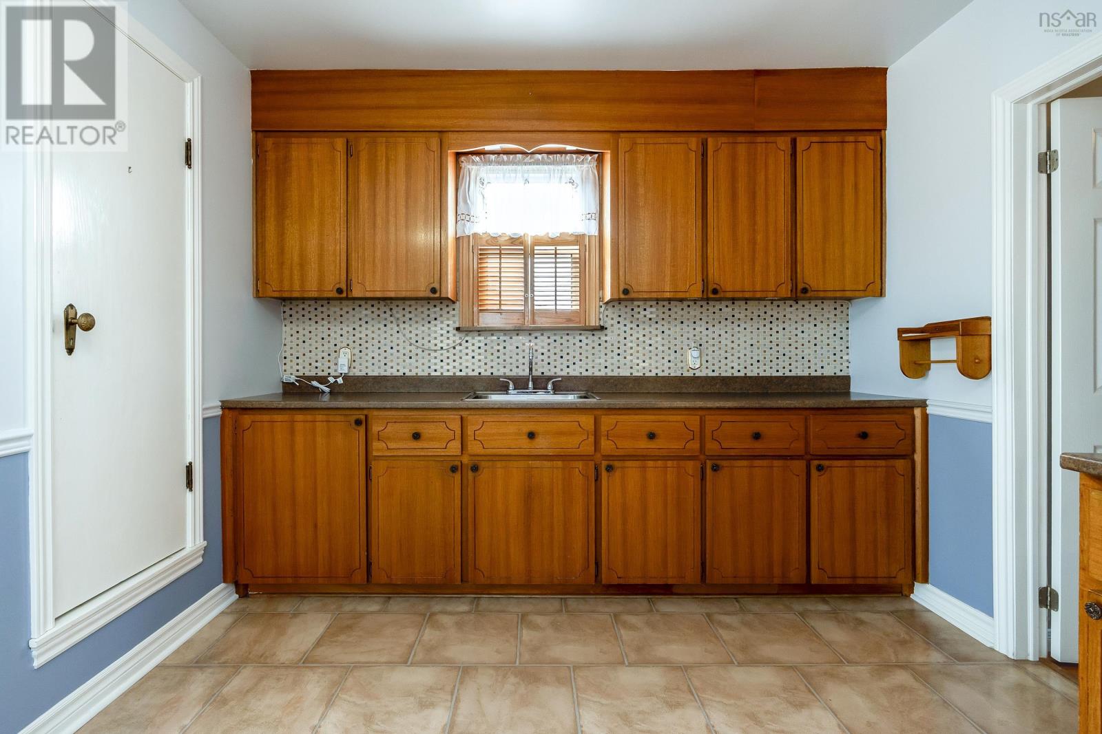 10 Adelaide Avenue, Halifax, Nova Scotia  B3N 2N4 - Photo 17 - 202406420