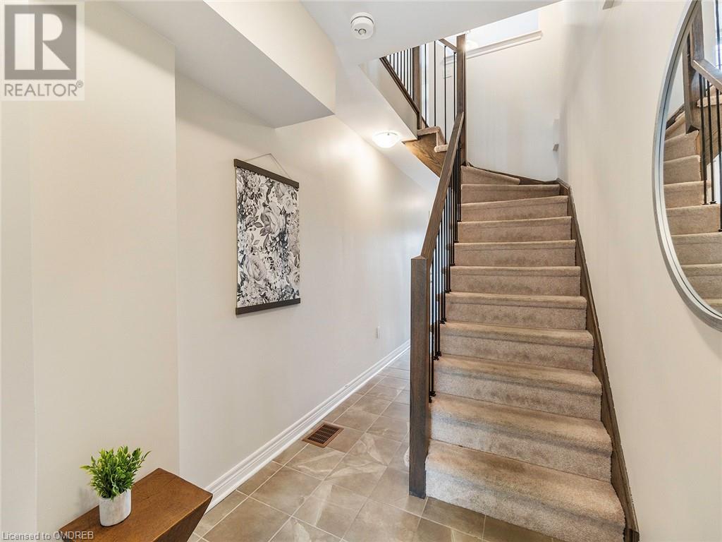 2280 Baronwood Drive Unit# 83, Oakville, Ontario  L6M 0K4 - Photo 4 - 40567716