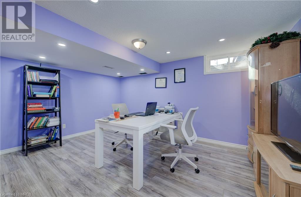 25 Valleyview Road Unit# 6, Kitchener, Ontario  N2E 1L5 - Photo 24 - 40566226