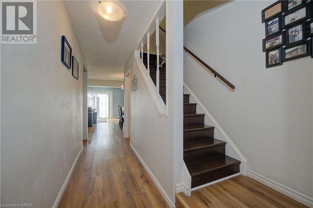 25 Valleyview Road Unit# 6, Kitchener, Ontario  N2E 1L5 - Photo 3 - 40566226