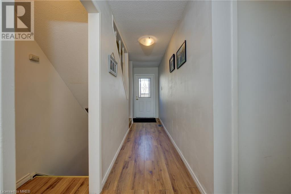 25 Valleyview Road Unit# 6, Kitchener, Ontario  N2E 1L5 - Photo 4 - 40566226