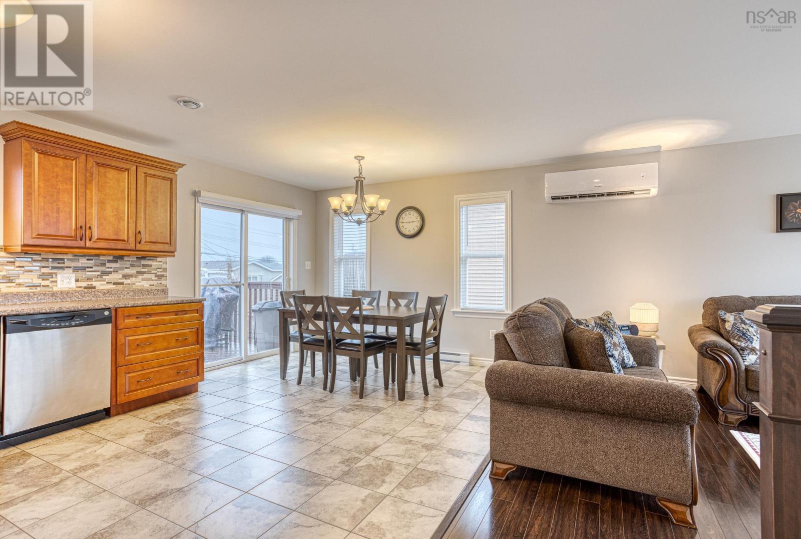 49 Taylorwood Lane, Eastern Passage, Nova Scotia  B3G 0C7 - Photo 4 - 202406428