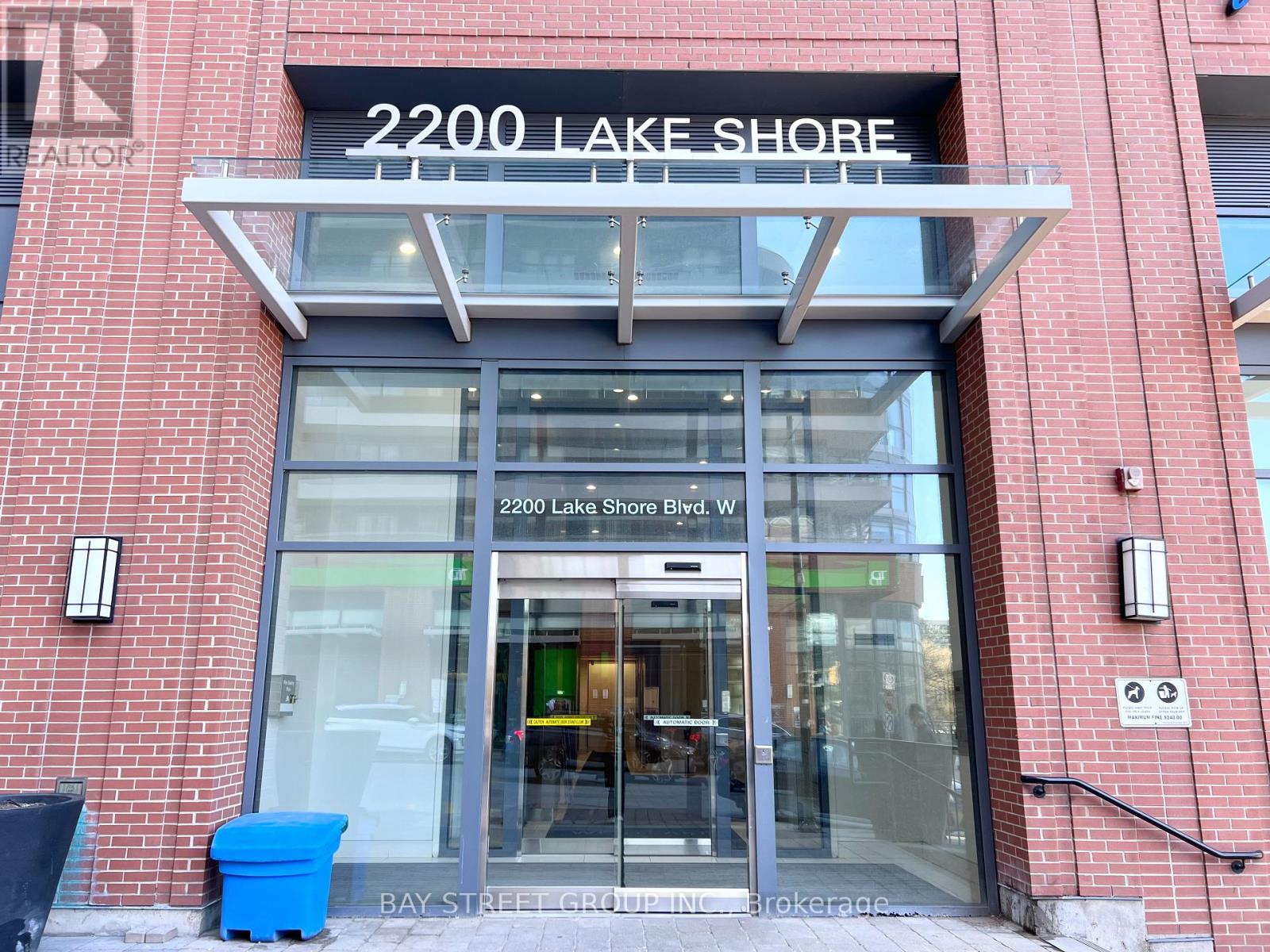 #2801 -2200 Lake Shore Blvd W, Toronto, Ontario  M8V 1A4 - Photo 2 - W8211734