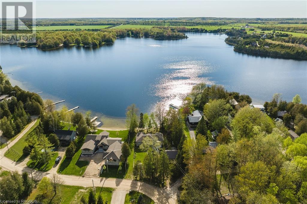 258 MC CULLOUGH LAKE DR, chatsworth (twp), Ontario