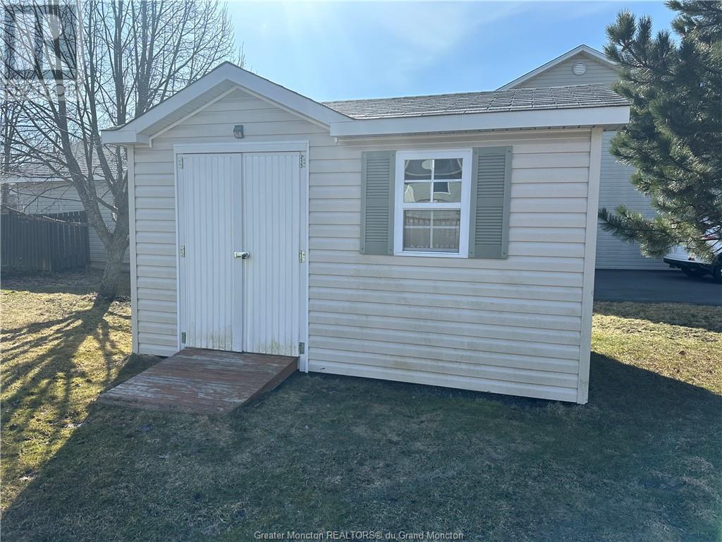 100 Hillary Cres, Moncton, New Brunswick  E1C 0A8 - Photo 8 - M158459