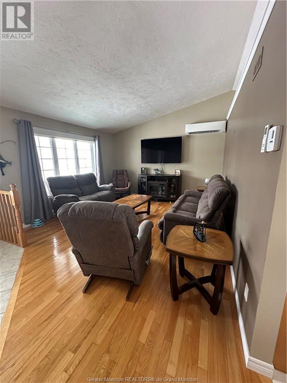 100 Hillary Cres, Moncton, New Brunswick  E1C 0A8 - Photo 18 - M158459