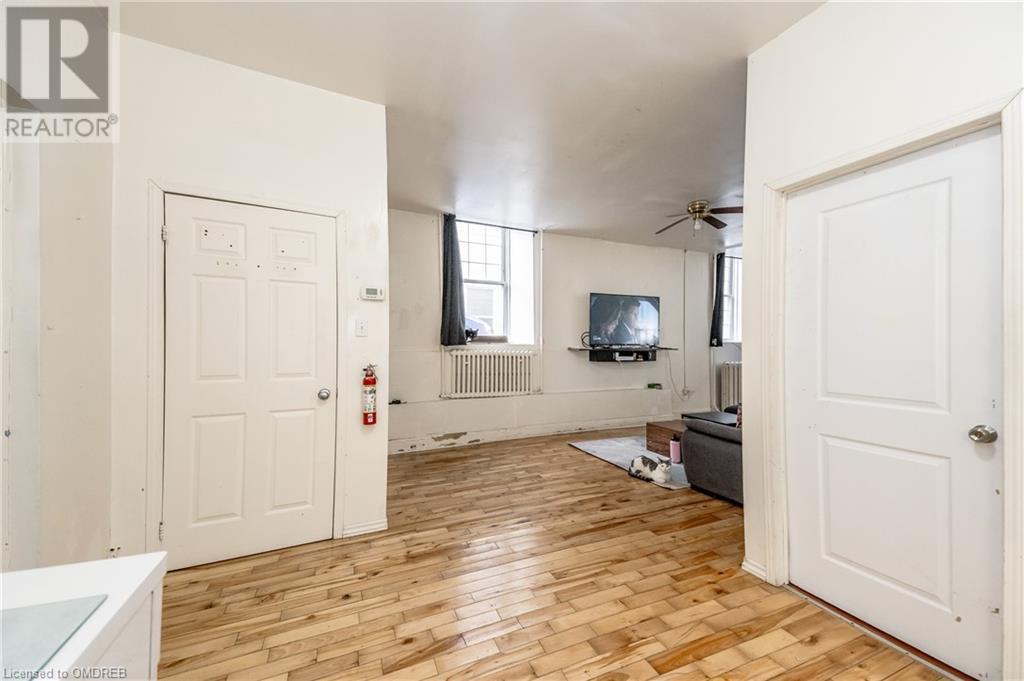 26 Queen Street E, Cambridge, Ontario  N3C 2A6 - Photo 29 - 40566737