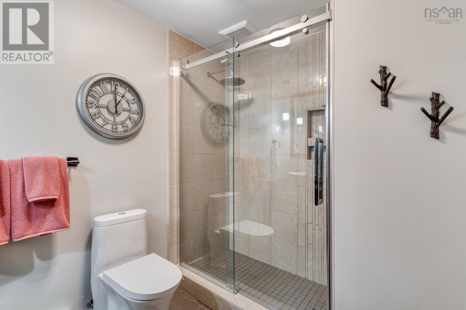 31 Mayfair Drive, Bridgewater, Nova Scotia  B4V 8W2 - Photo 13 - 202406434