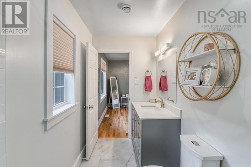 31 Mayfair Drive, Bridgewater, Nova Scotia  B4V 8W2 - Photo 17 - 202406434