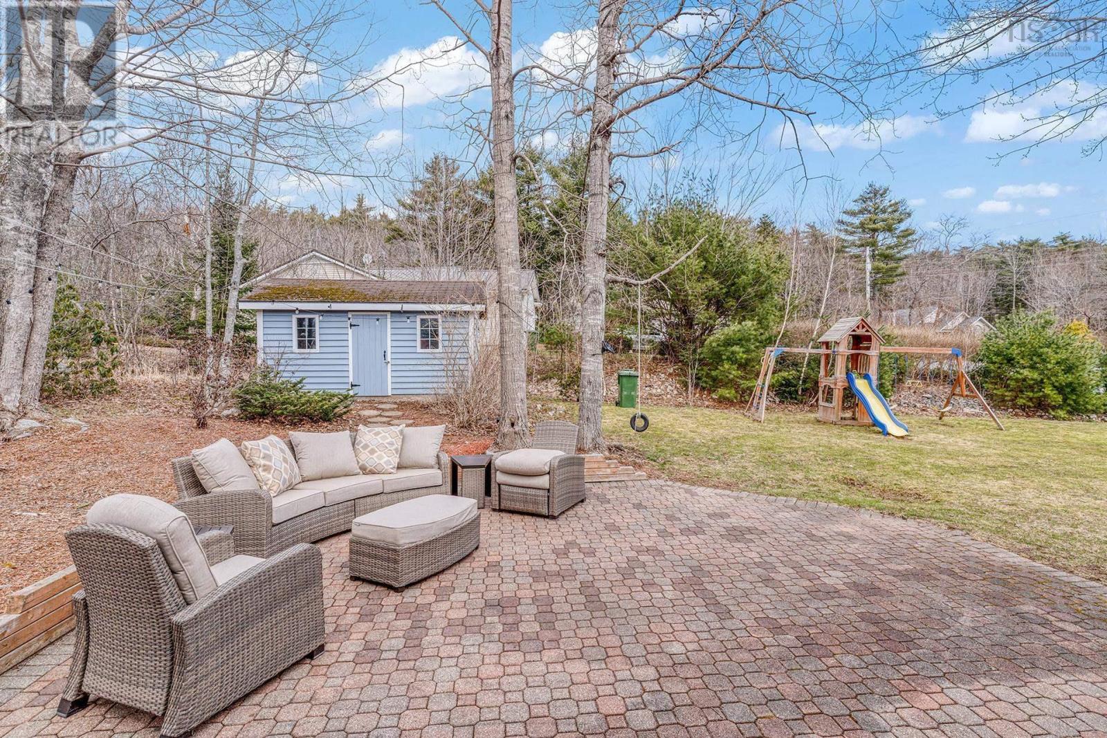 31 Mayfair Drive, Bridgewater, Nova Scotia  B4V 8W2 - Photo 3 - 202406434