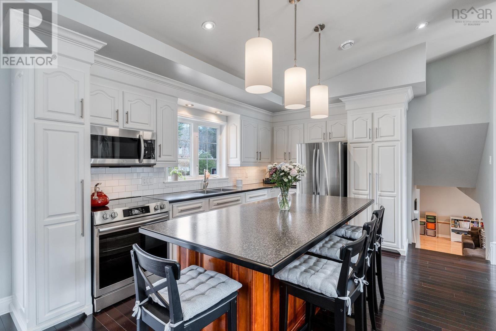 31 Mayfair Drive, Bridgewater, Nova Scotia  B4V 8W2 - Photo 8 - 202406434