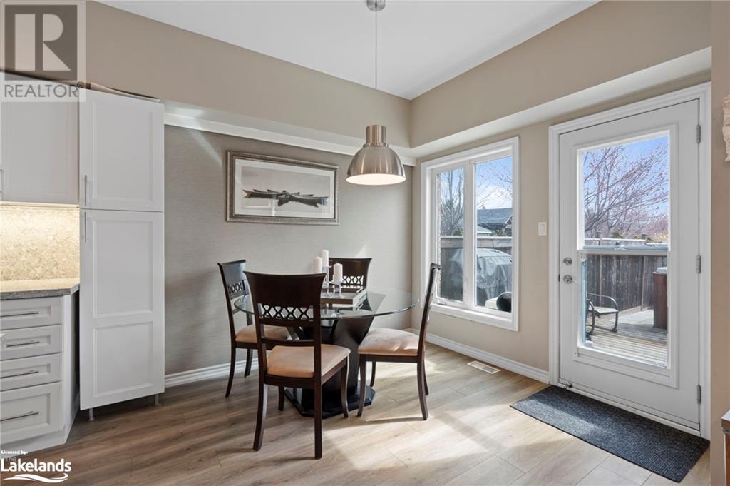 2032 Erika Court, Oakville, Ontario  L6M 4R4 - Photo 5 - 40565754