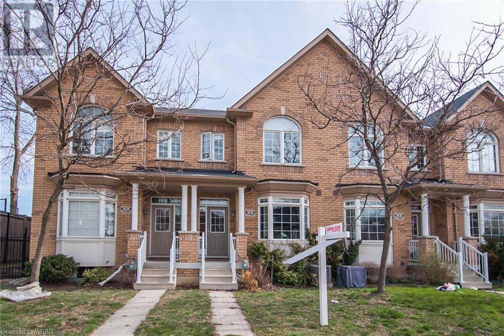 <h3>$2,900<small> Monthly</small></h3><p>110 Highland Road E Unit# 2, Kitchener, Ontario</p>