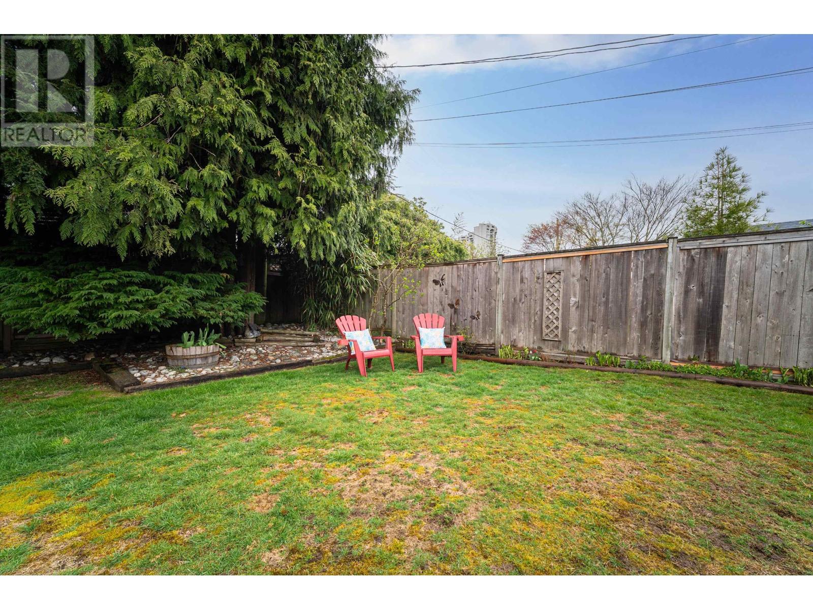 1325 Oakwood Crescent, North Vancouver, British Columbia  V7P 1L5 - Photo 33 - R2867385