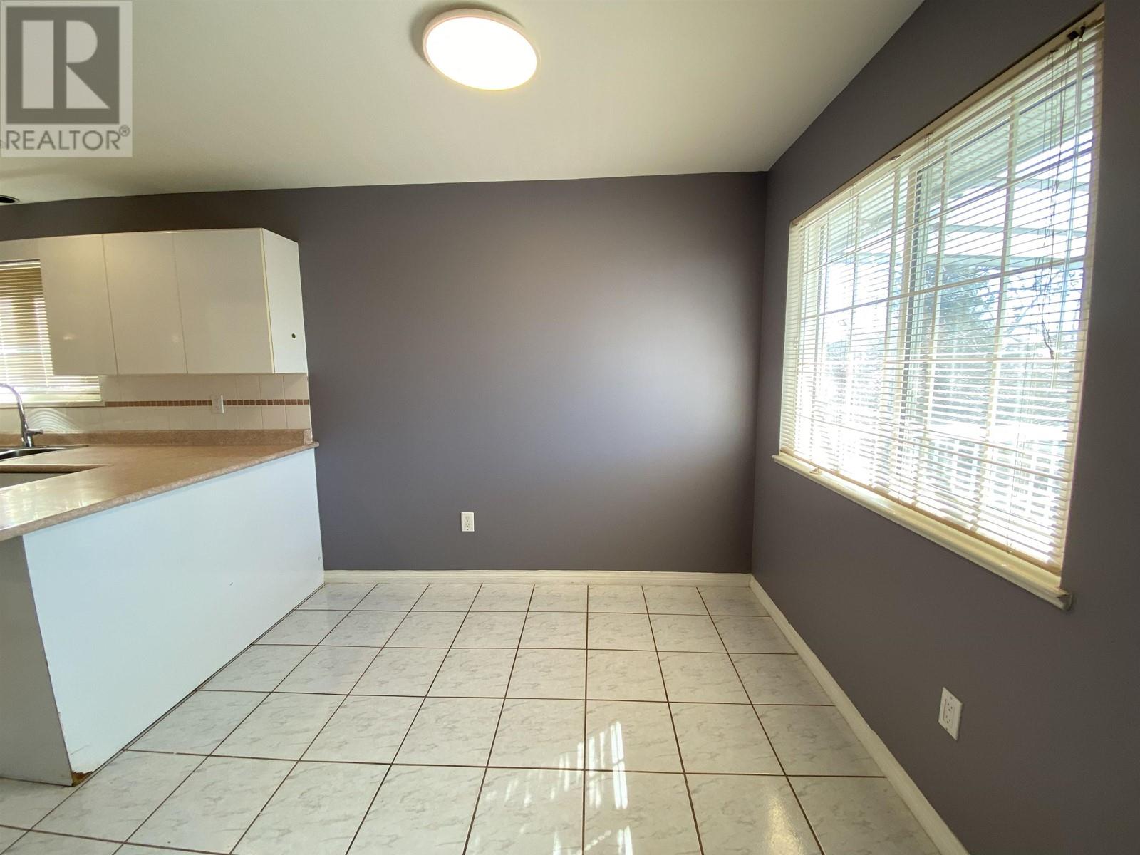 Rental Suite 5536 Neville Street, Burnaby, British Columbia  V5J 2H7 - Photo 8 - R2867375