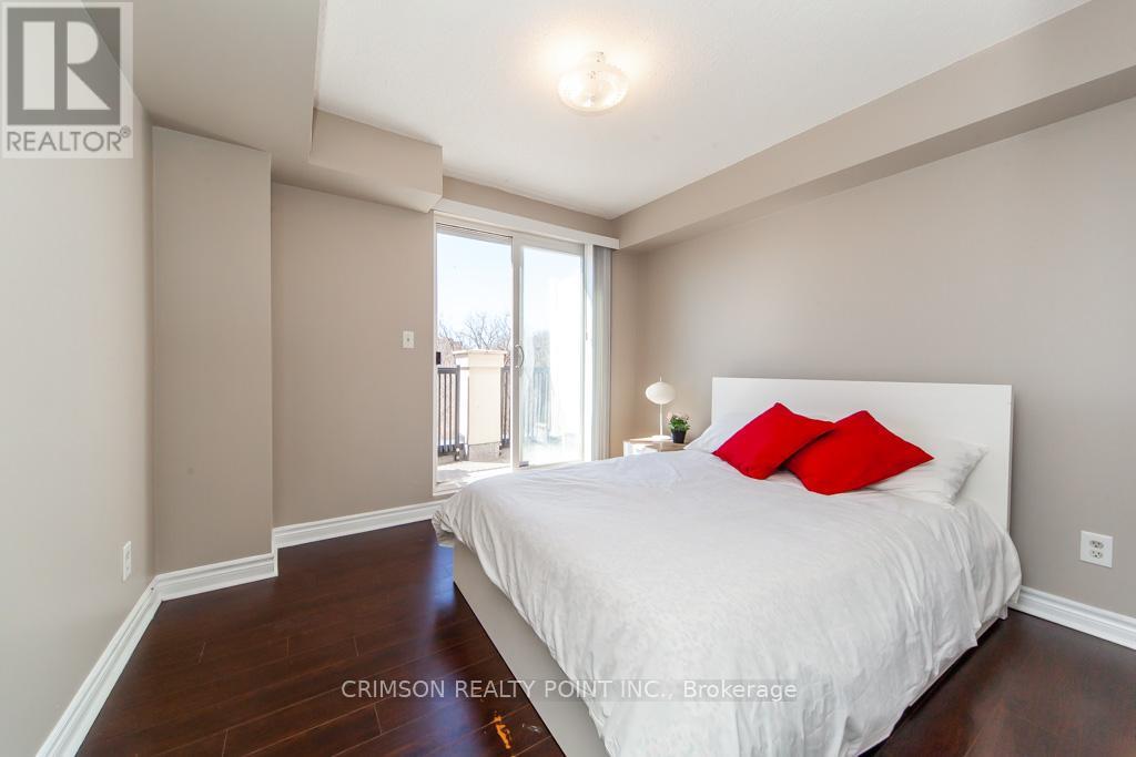 3035 Finch, Toronto, 3 Bedrooms Bedrooms, ,3 BathroomsBathrooms,Single Family,For Sale,Finch,W8209196