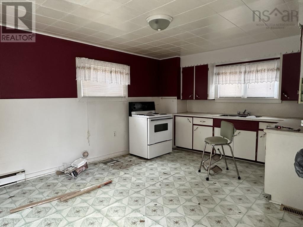 10 Caroline Street, Trenton, Nova Scotia  B0K 1X0 - Photo 10 - 202406437