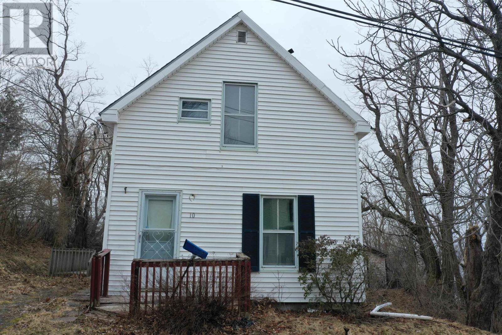 10 Caroline Street, Trenton, Nova Scotia  B0K 1X0 - Photo 9 - 202406437
