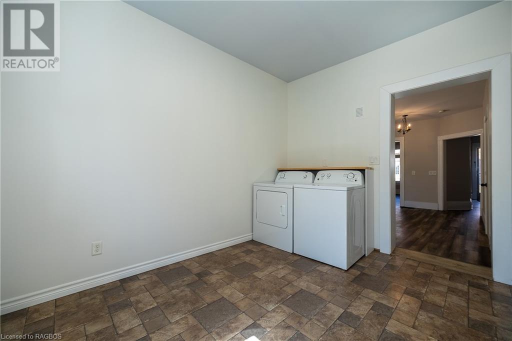 489 13th Street W, Owen Sound, Ontario  N4K 3W8 - Photo 15 - 40566971