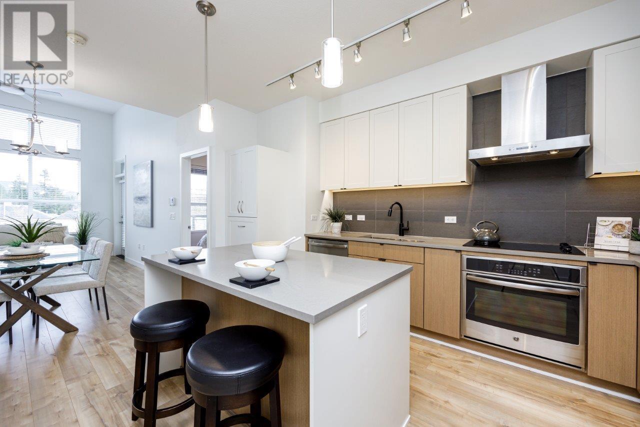 407 3205 Mountain Highway, North Vancouver, British Columbia  V7K 0A3 - Photo 4 - R2867414