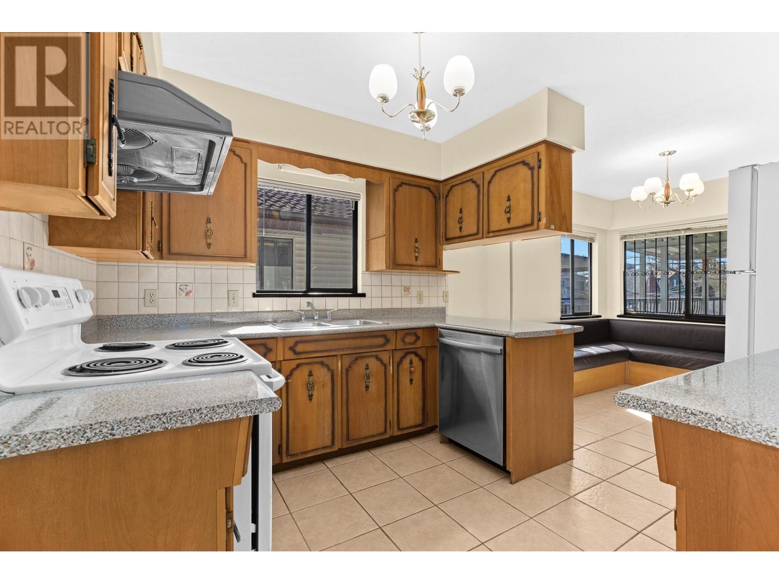 6935 Quebec Street, Vancouver, British Columbia  V5X 3G4 - Photo 11 - R2867395
