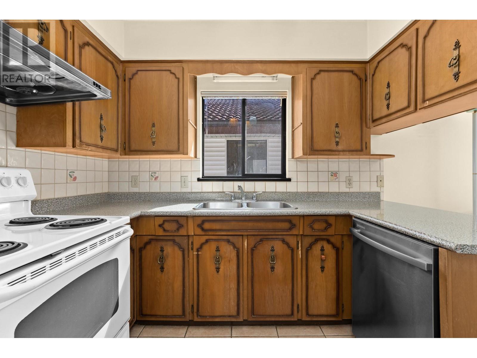 6935 Quebec Street, Vancouver, British Columbia  V5X 3G4 - Photo 12 - R2867395