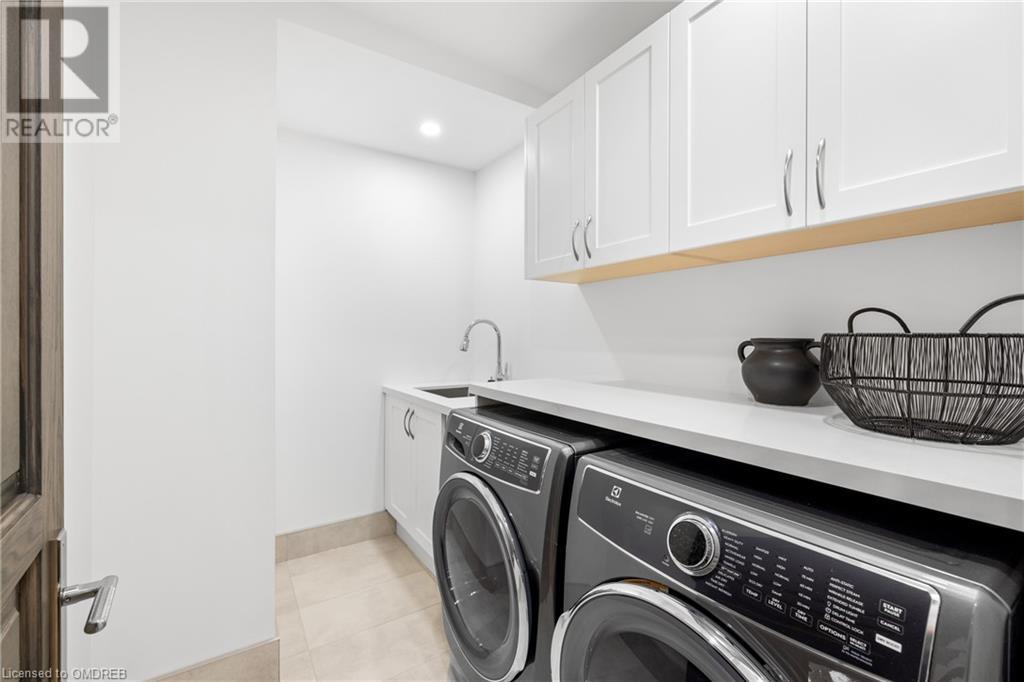 2409 Lakeshore Road, Burlington, Ontario  L7R 1B8 - Photo 31 - 40567187