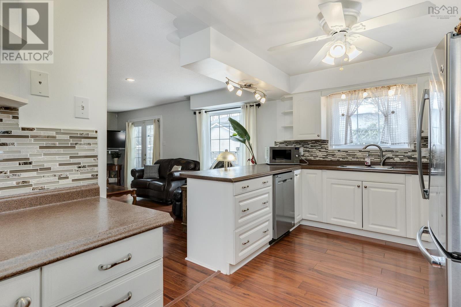 19 Diana Grace Avenue, Dartmouth, Nova Scotia  B3W 6A2 - Photo 9 - 202406468