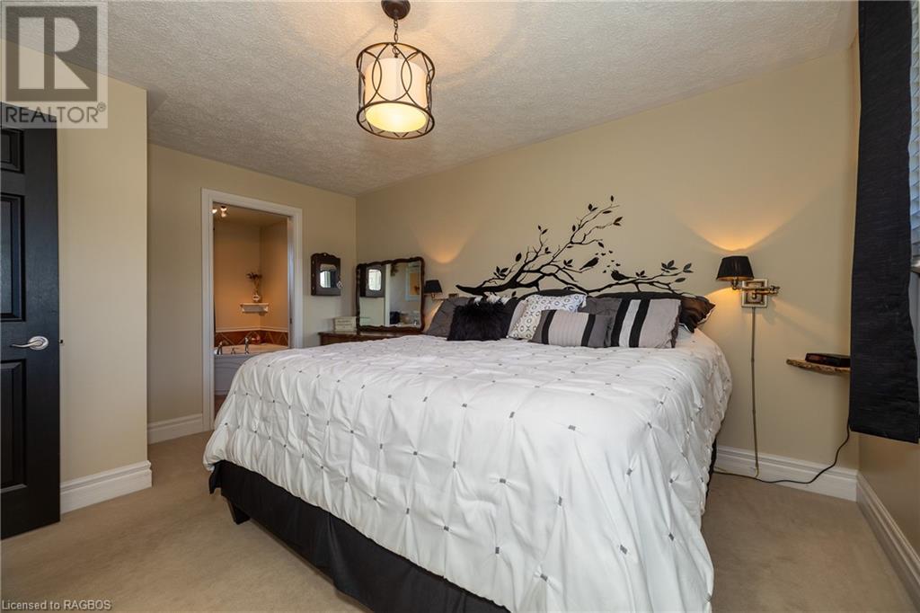 111 Centre Street, Georgian Bluffs, Ontario  N4K 0G2 - Photo 20 - 40567803