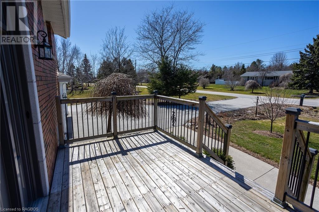 111 Centre Street, Georgian Bluffs, Ontario  N4K 0G2 - Photo 4 - 40567803