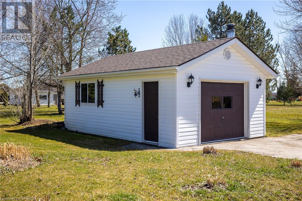 111 Centre Street, Georgian Bluffs, Ontario  N4K 0G2 - Photo 40 - 40567803