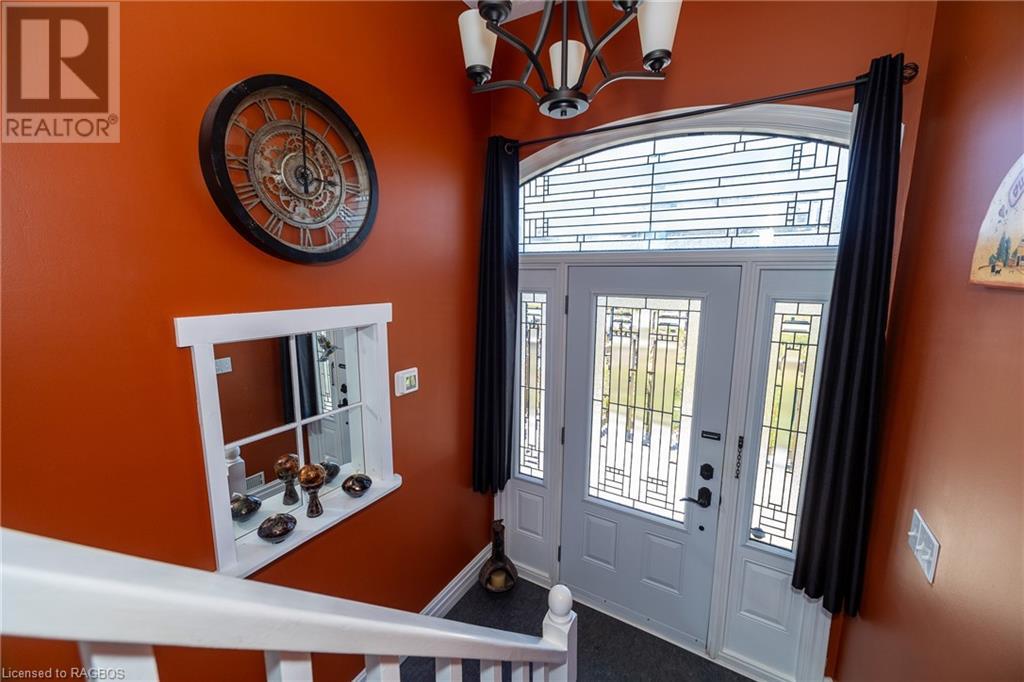 111 Centre Street, Georgian Bluffs, Ontario  N4K 0G2 - Photo 6 - 40567803