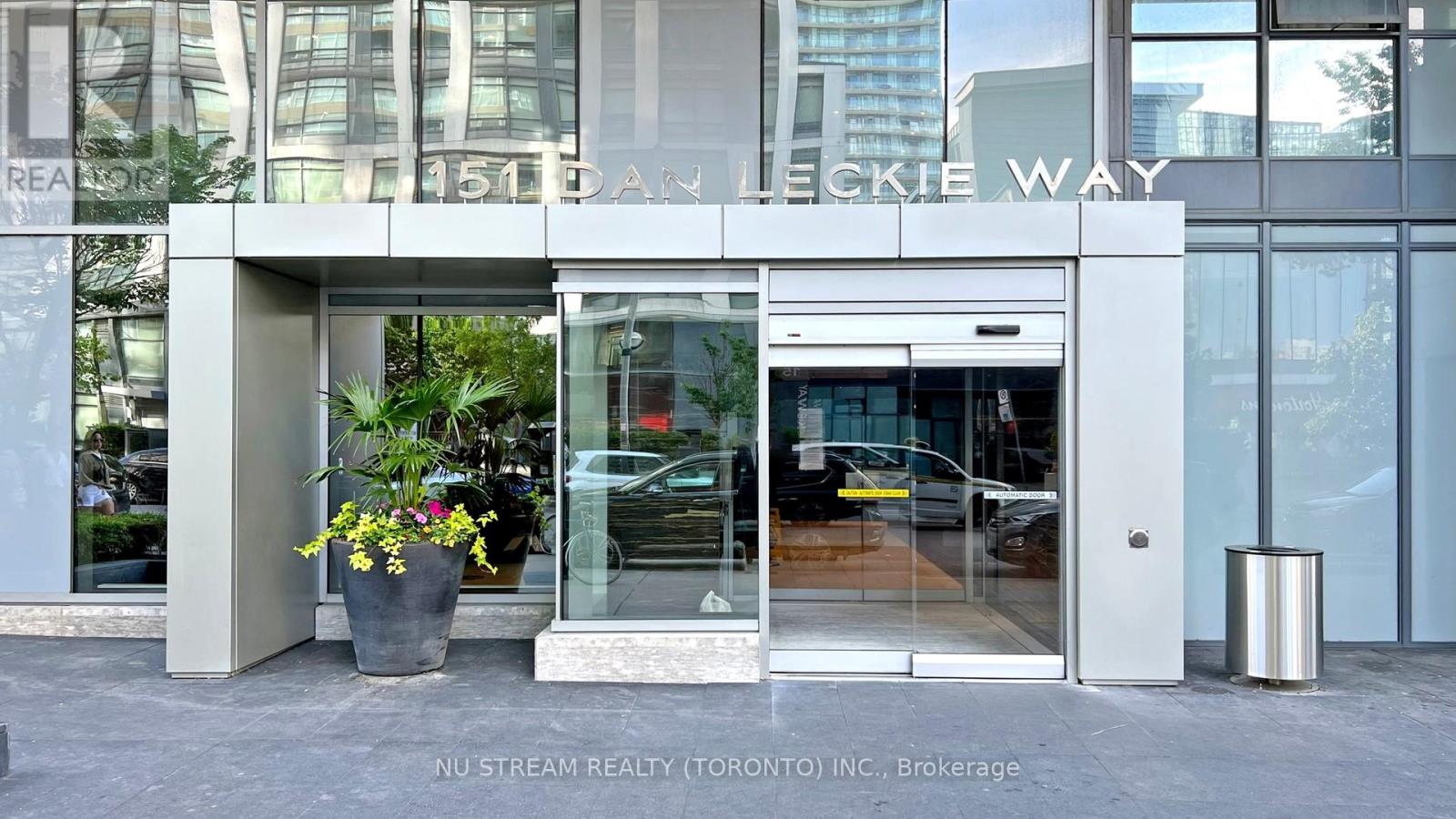 #220 -151 Dan Leckie Way, Toronto, Ontario  M5V 4B2 - Photo 17 - C8212870