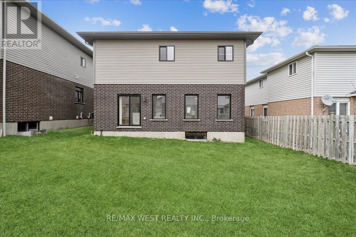 146 Starwood Dr, Guelph, Ontario  N1E 7G7 - Photo 36 - X8212872
