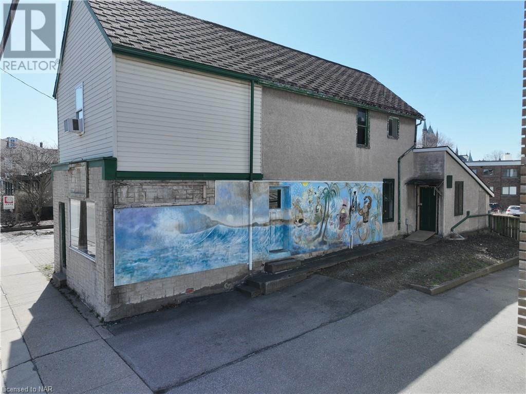 71 Queen Street, St. Catharines, Ontario  L2R 5G9 - Photo 1 - 40568103