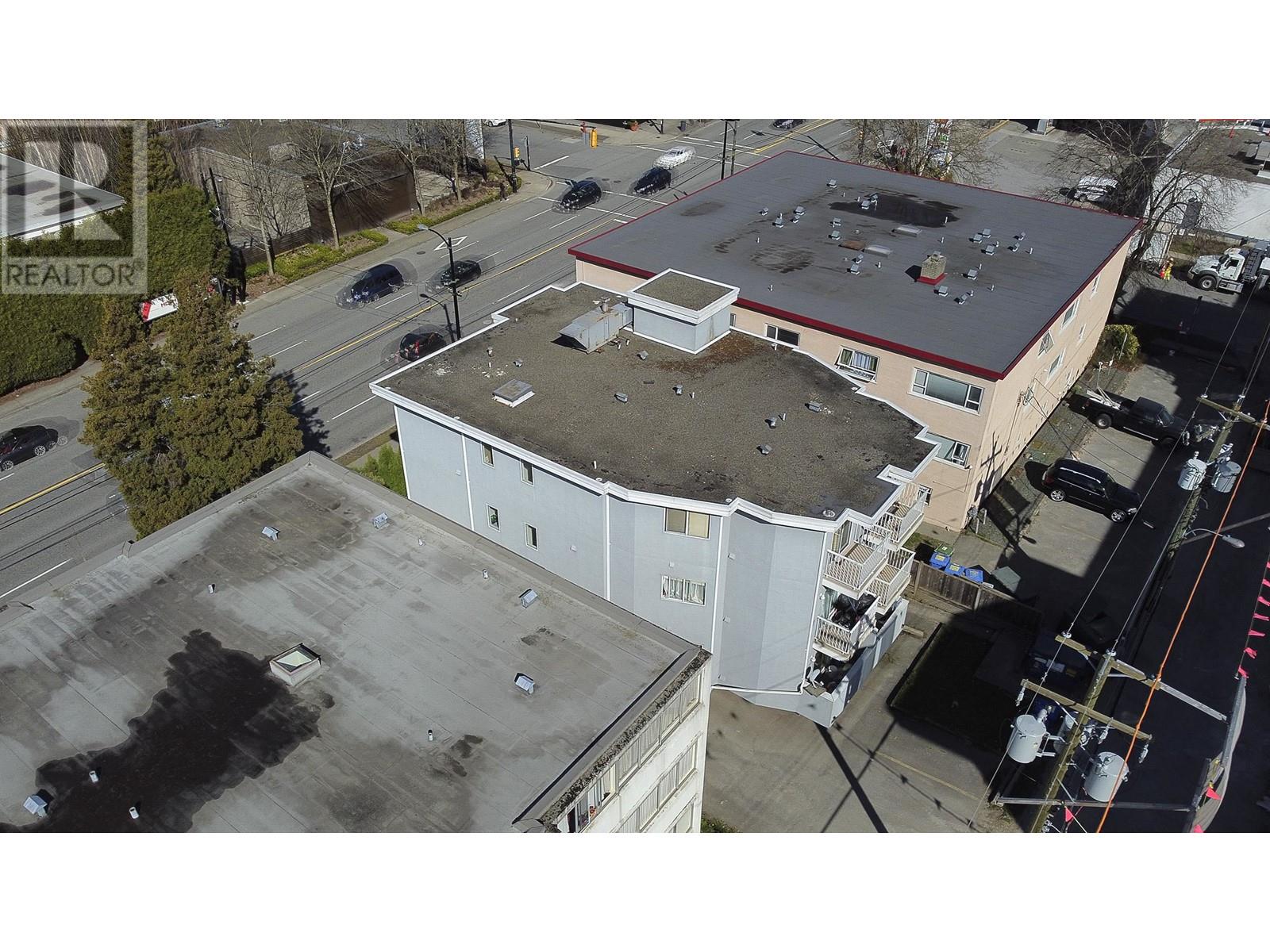 8732 Granville Street, Vancouver, British Columbia  V6P 5A5 - Photo 2 - R2867486