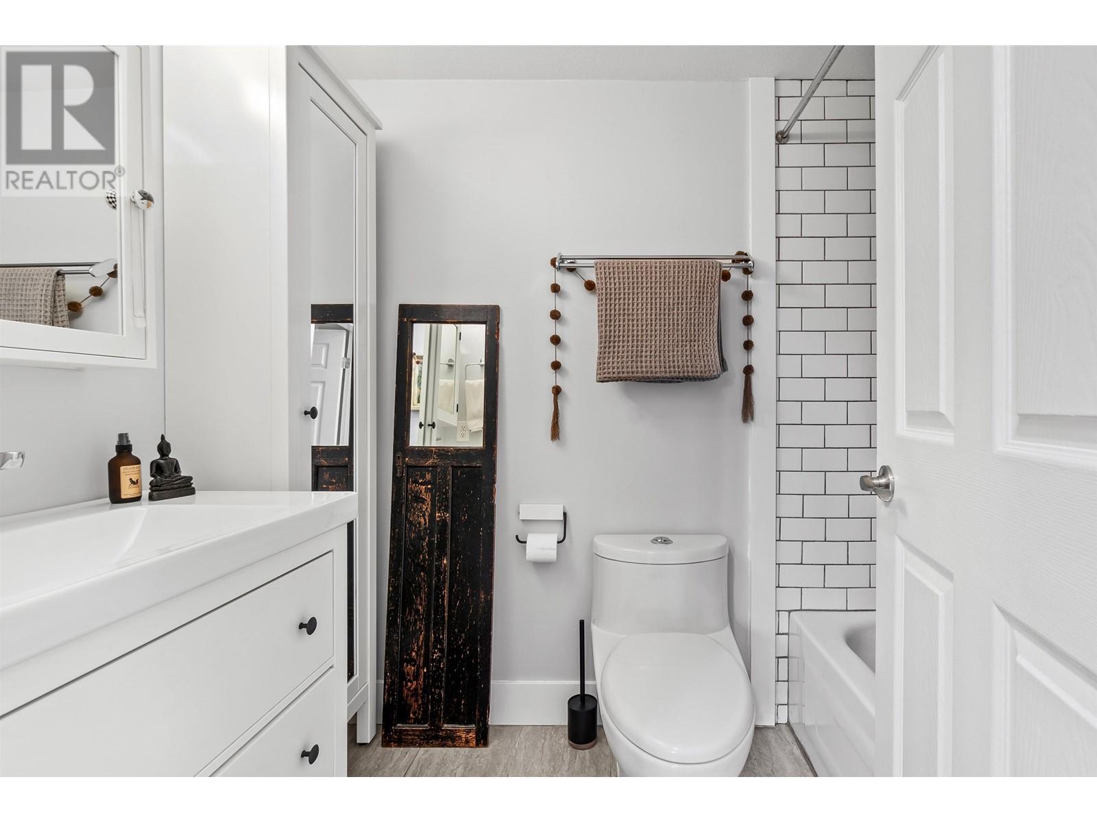 102 1883 E 10th Avenue, Vancouver, British Columbia  V5N 1X8 - Photo 18 - R2867444