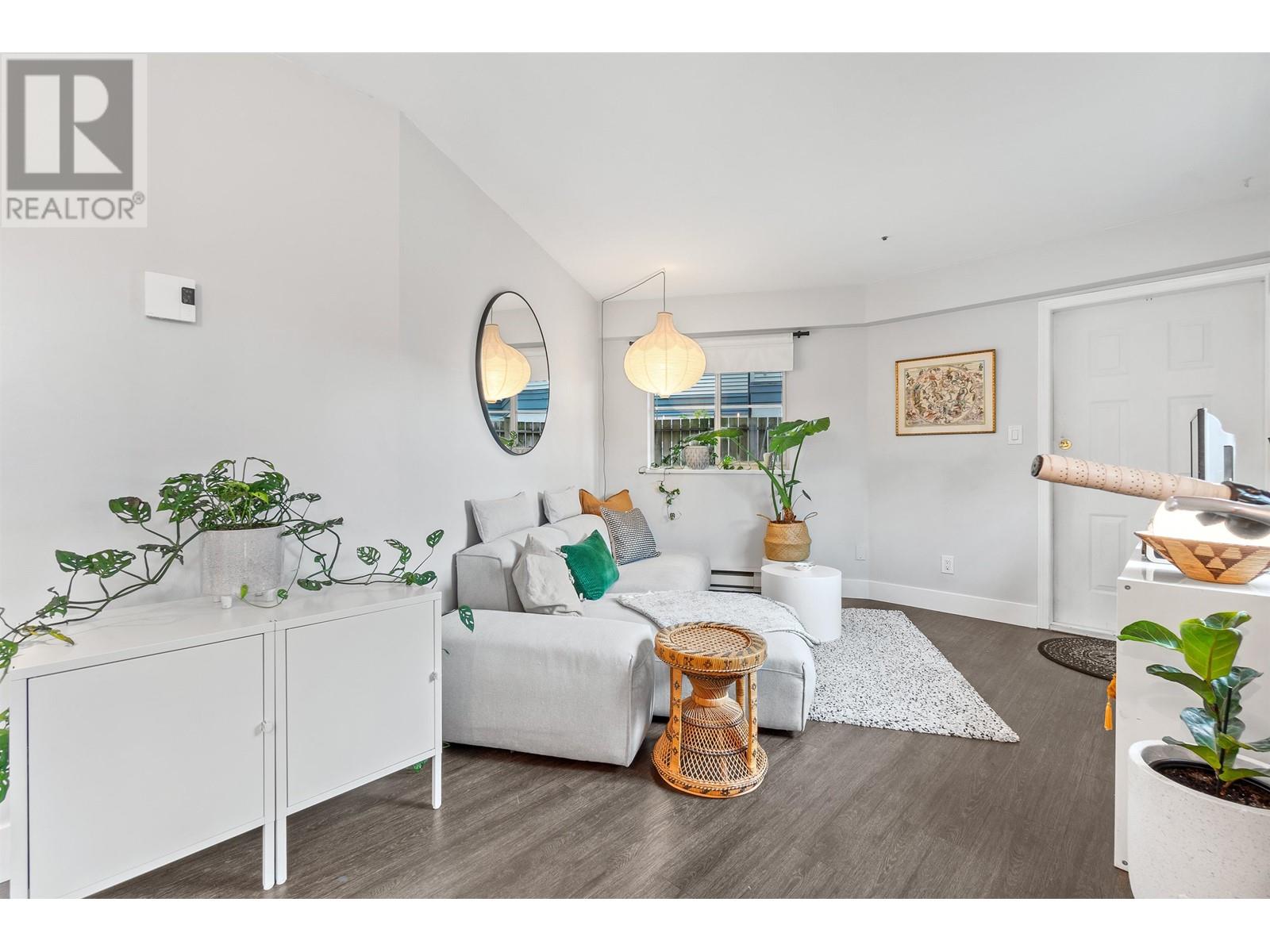 102 1883 E 10th Avenue, Vancouver, British Columbia  V5N 1X8 - Photo 3 - R2867444
