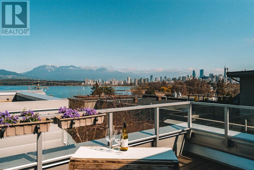 2345 York Avenue, Vancouver, British Columbia  V6K 1C8 - Photo 1 - R2867517