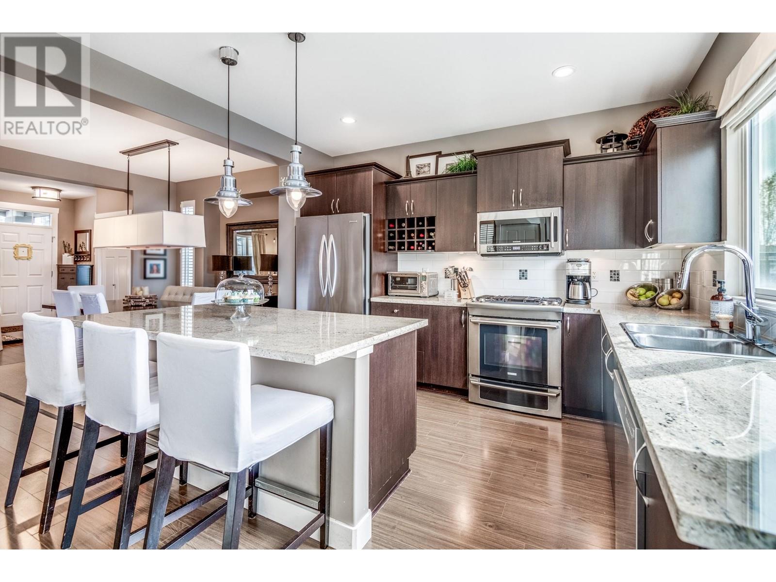 3392 Darwin Avenue, Coquitlam, British Columbia  V3B 0C9 - Photo 12 - R2867471