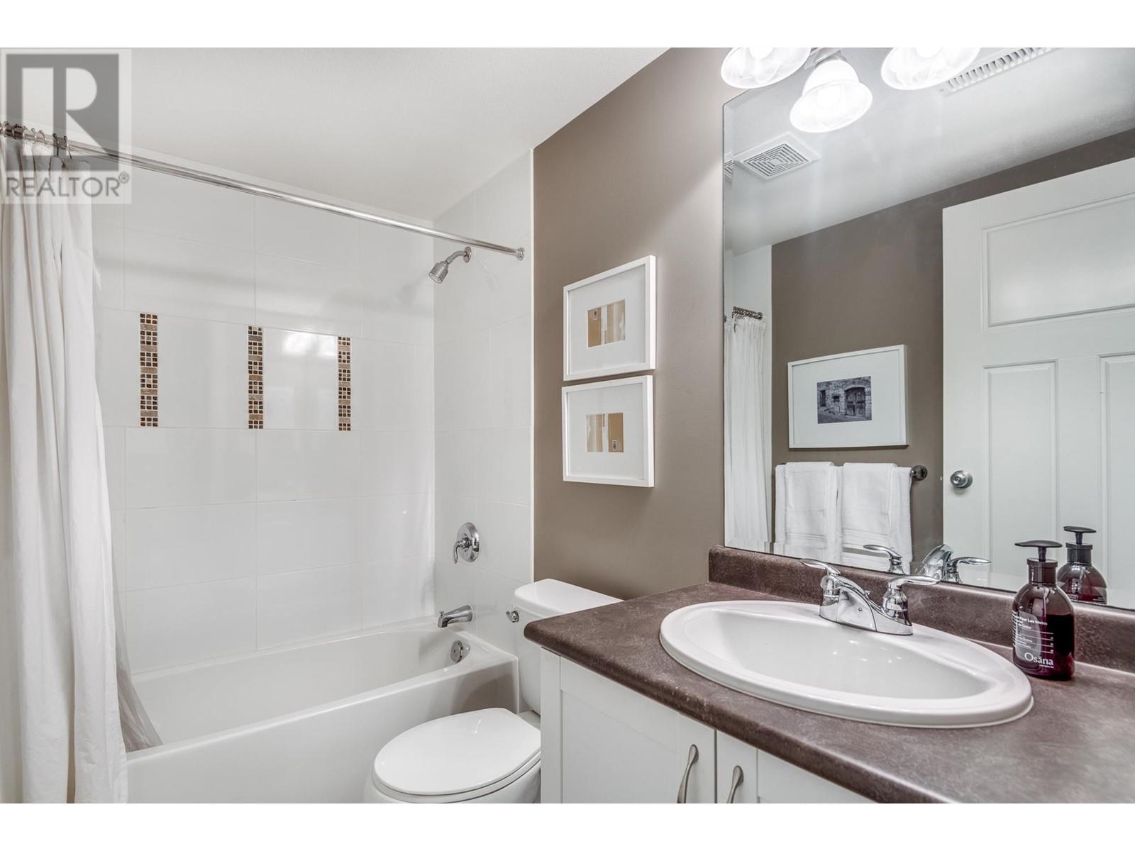 3392 Darwin Avenue, Coquitlam, British Columbia  V3B 0C9 - Photo 35 - R2867471