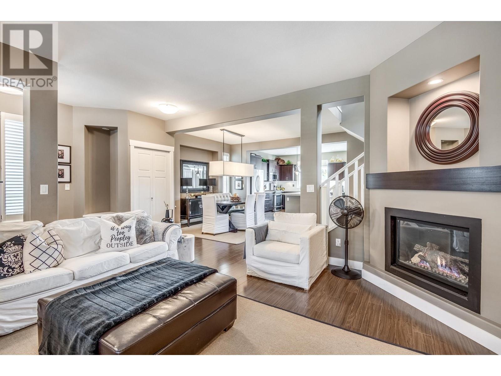 3392 Darwin Avenue, Coquitlam, British Columbia  V3B 0C9 - Photo 4 - R2867471