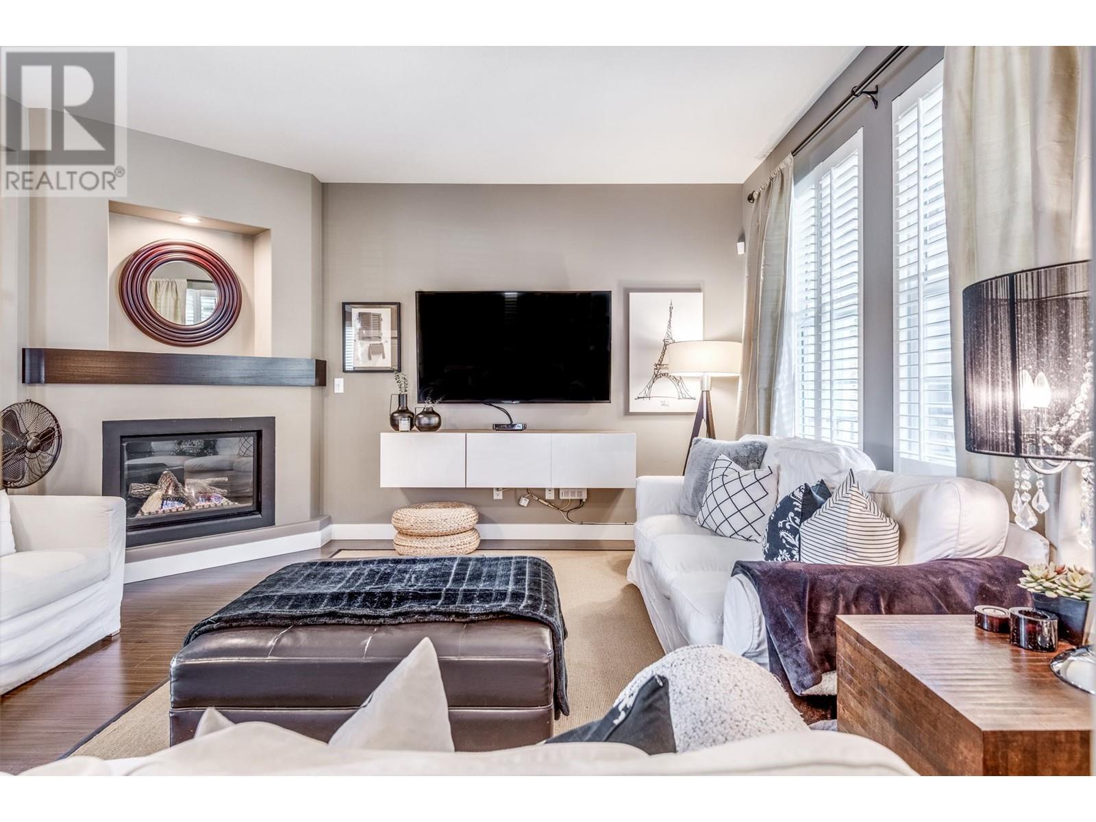 3392 Darwin Avenue, Coquitlam, British Columbia  V3B 0C9 - Photo 5 - R2867471