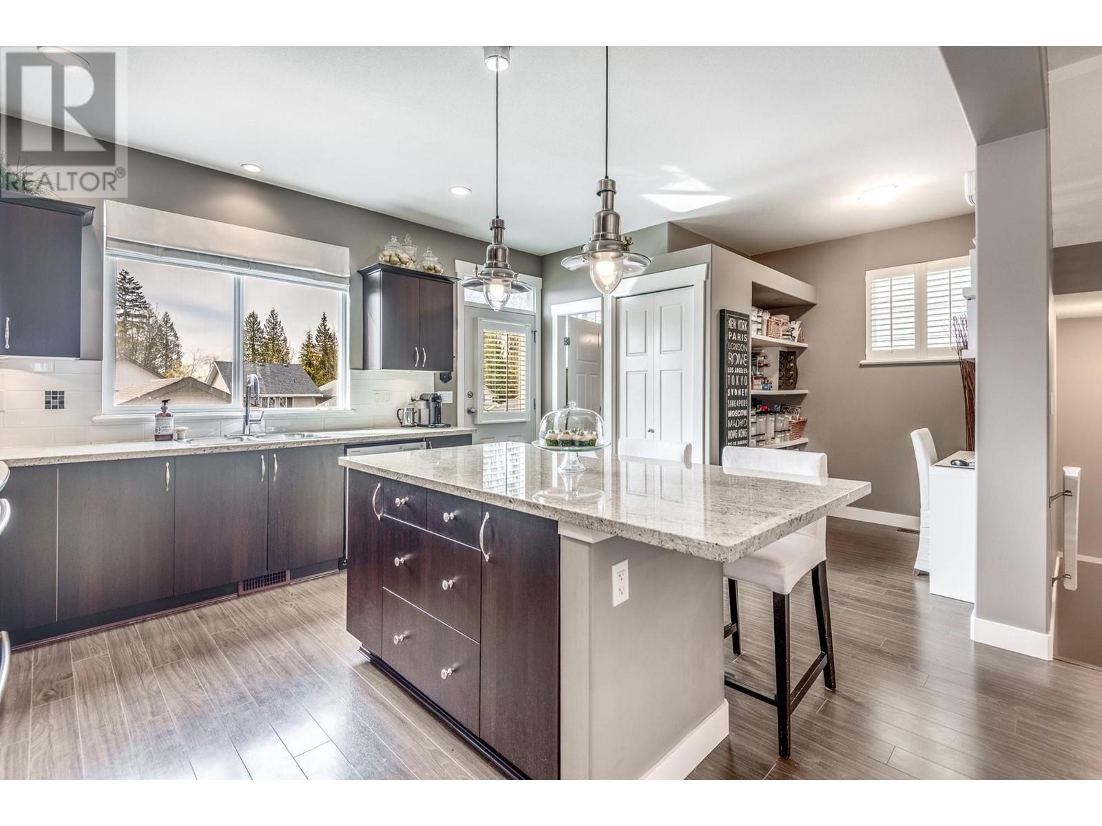 3392 Darwin Avenue, Coquitlam, British Columbia  V3B 0C9 - Photo 9 - R2867471